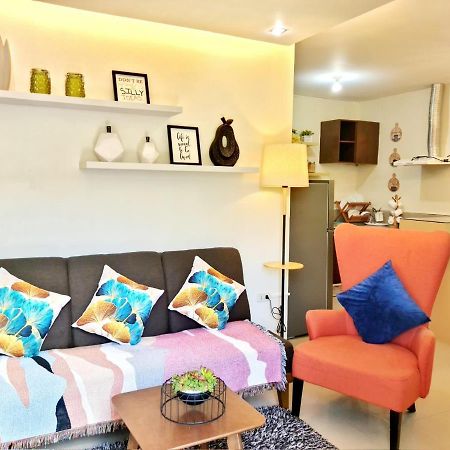 Fully Furnished Apartment With Netflix And Wifi Batangas Exterior photo