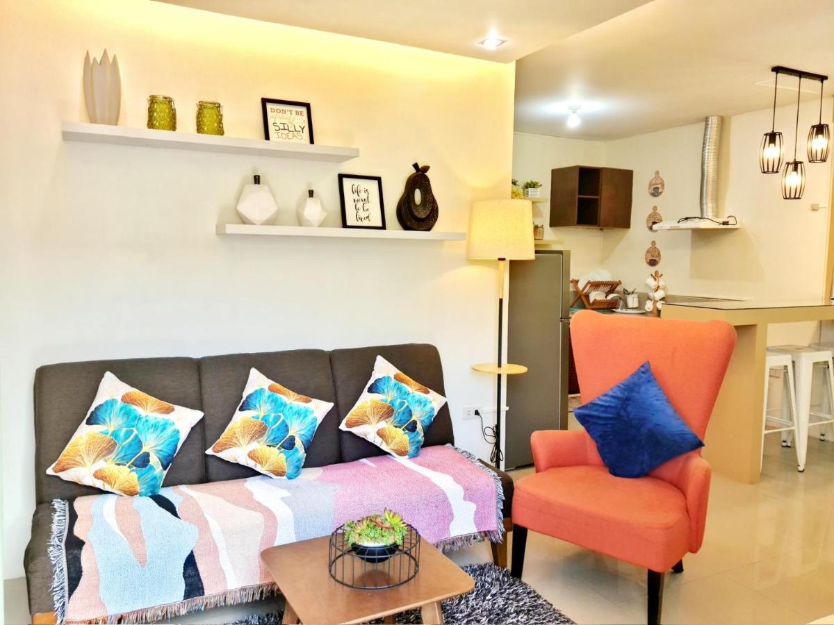 Fully Furnished Apartment With Netflix And Wifi Batangas Exterior photo