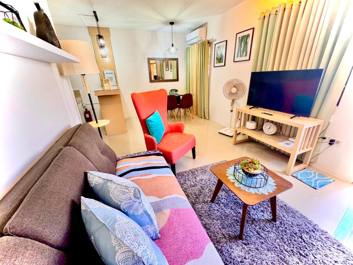 Fully Furnished Apartment With Netflix And Wifi Batangas Exterior photo